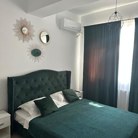 Royal Reed Apartments 那沃达利 外观 照片